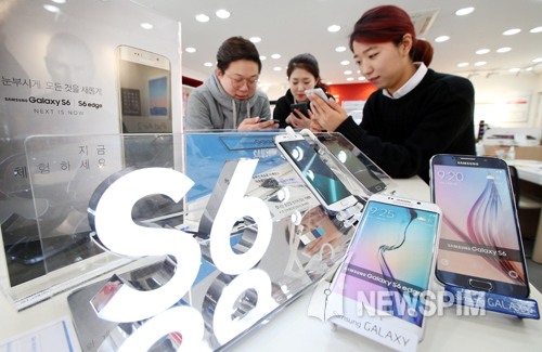 [뉴스핌 포토] 이동통신 3사, 갤럭시S6·갤럭시S6 엣지 체험존 운영