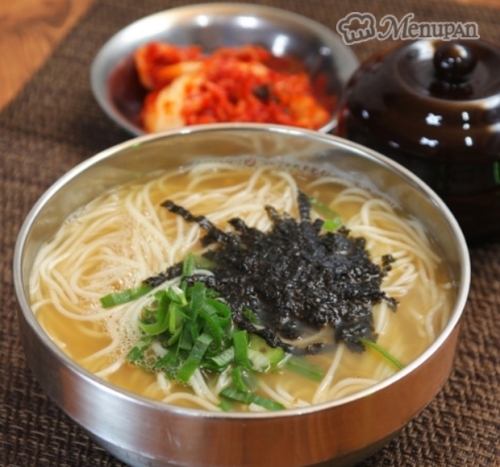 생생정보 천원의 행복, 진한 육수의 1500원 잔치국수 맛집...칼국수·수제비·칼제비 3000원