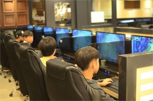 PC방 창업 개인보다 프랜차이즈가 유리한 이유