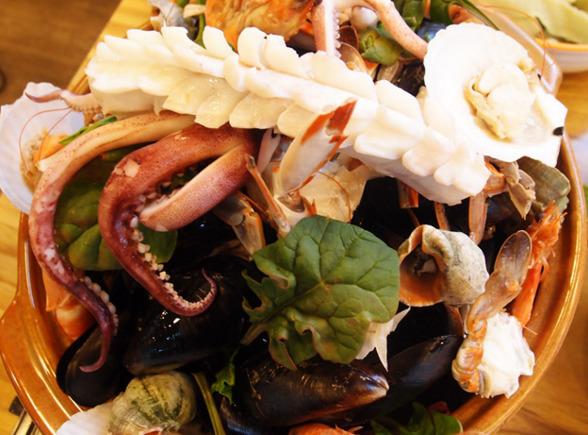 생방송 투데이 해물전골짬뽕 맛집, 12가지 약재 육수+싱싱한 해물+쫄깃한 수타면 입소문 날만하네~