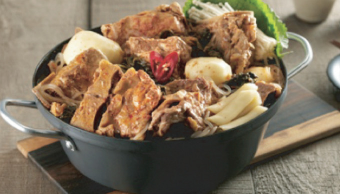 생방송 오늘저녁 9900원 감자탕+뼈찜 무한리필 vs 7000원 청국장+비지장+순두부 한상 무제한 막 퍼주는 맛집