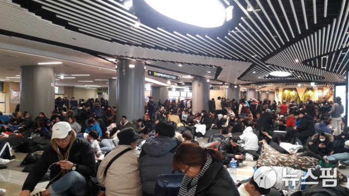 평창 패딩 잠실 롯데에 1000장‥영등포·평촌·김포공항도 판매