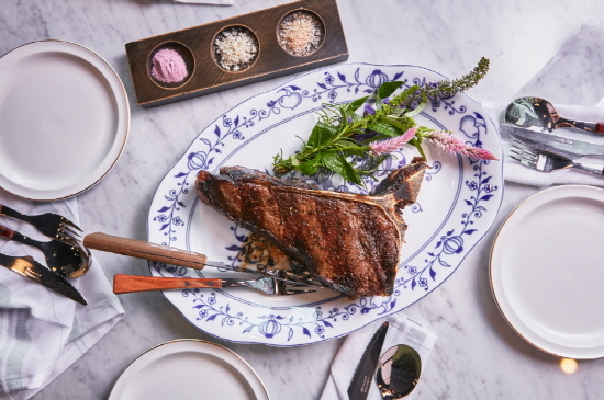 존쿡 델리미트, 더 미트 퀴진 (The Meat Cuisine) 청담점 선보여