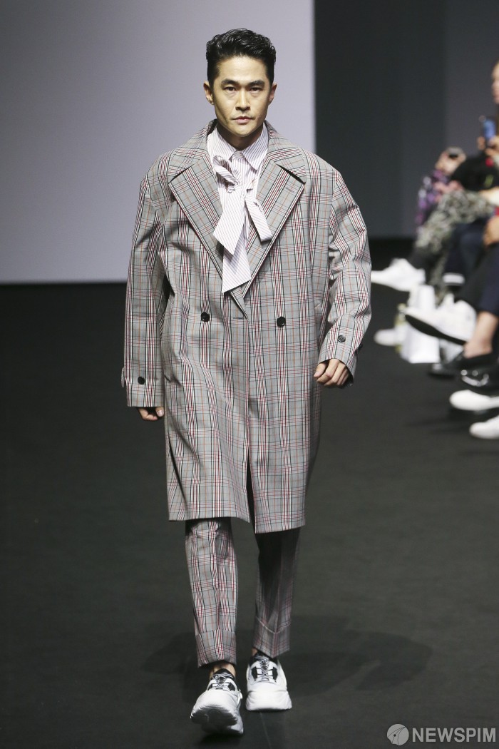 [사진] 2019 F/W 서울패션위크 배정남이 선보이는 송지오옴므 컬렉션