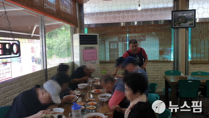 [사진]동두천 생연1동, 털보네 식당 홀몸어르신 위한 건강한 한끼 나눔