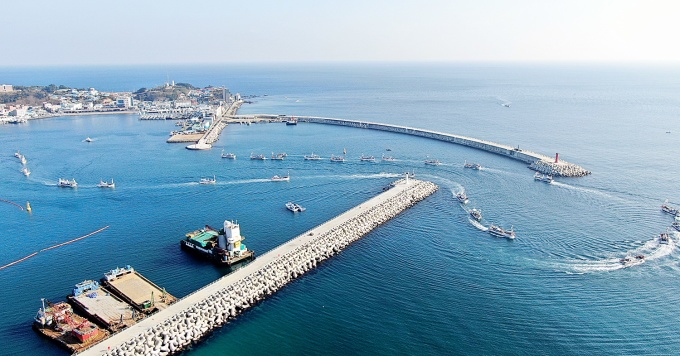 울진 죽변항 수산물축제 성료...먹거리축제 진수 보여