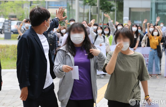 '오세훈 선거운동 방해' 혐의 대진연 회원 3명 영장심사 출석