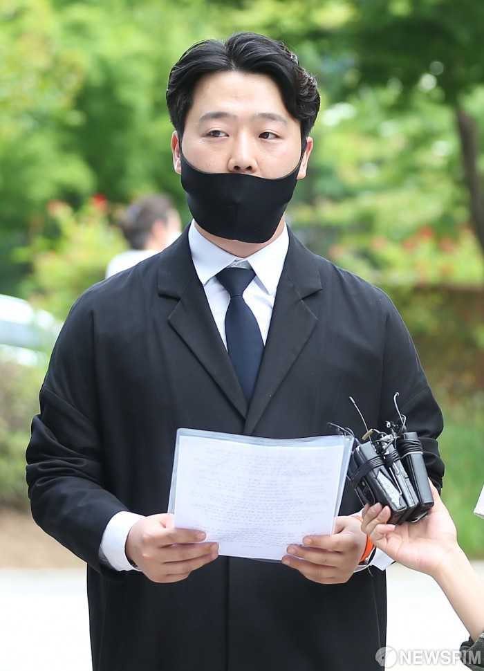 발언하는 김영호 후원금 반환소송대책 모임 대표