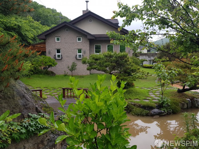 검찰, 정의연 안성 힐링센터 전격 압수수색