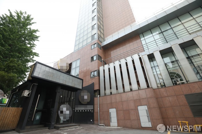 유흥업소 코로나19 재확산 우려