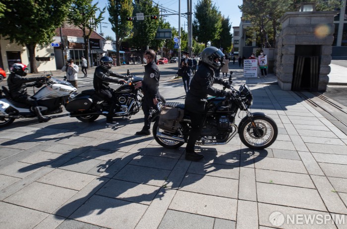 이륜차 지정차로제 위헌…오토바이 운전자들, 헌법소원 제기