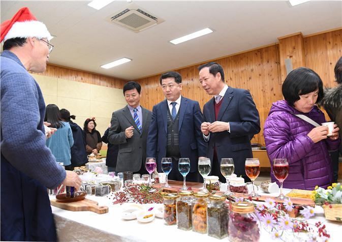 거창군 꽃차소믈리에·압화 공예교육생 모집