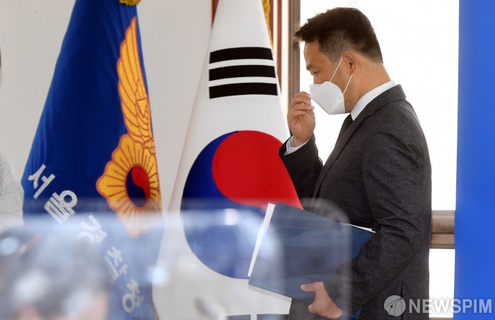 한강 대학생 사망사고 브리핑 마친 한원횡 형사과장