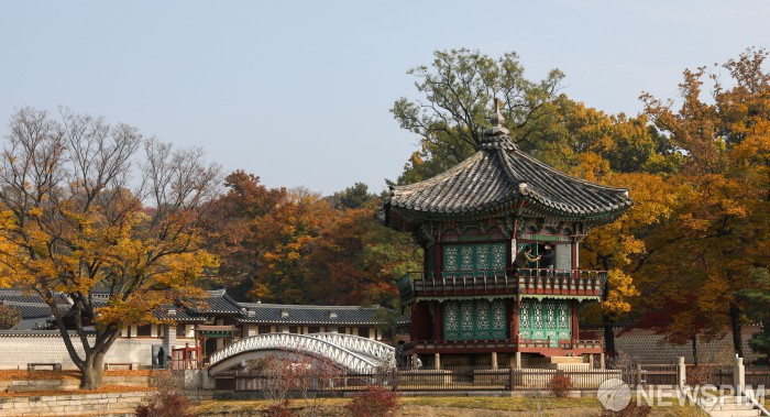3년 공사 마치고 공개된 향원정과 취향교