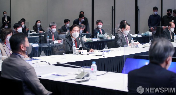 인사말하는 박진규 산업통상자원부 1차관