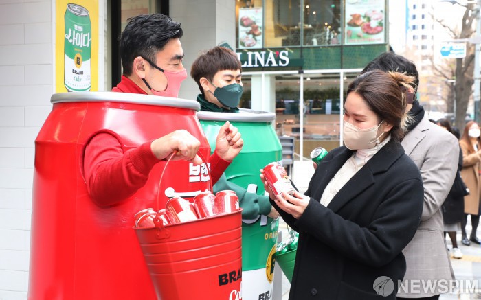 노브랜드 버거 브랜드 콜라, 브랜드 사이다 출시