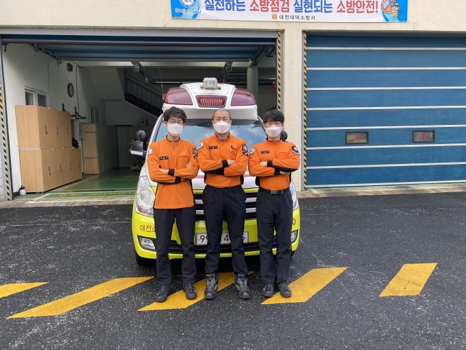 대전대덕소방서 구급차 이송중이던 산모 건강한 아이 출산