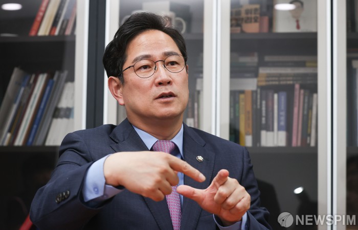 [인터뷰] ②박수영 규제·강성노조 개혁 필요...올해 최저임금 동결했어야
