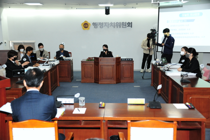 김대중컨벤션센터, 특정업체와 특혜성 수의계약 의혹