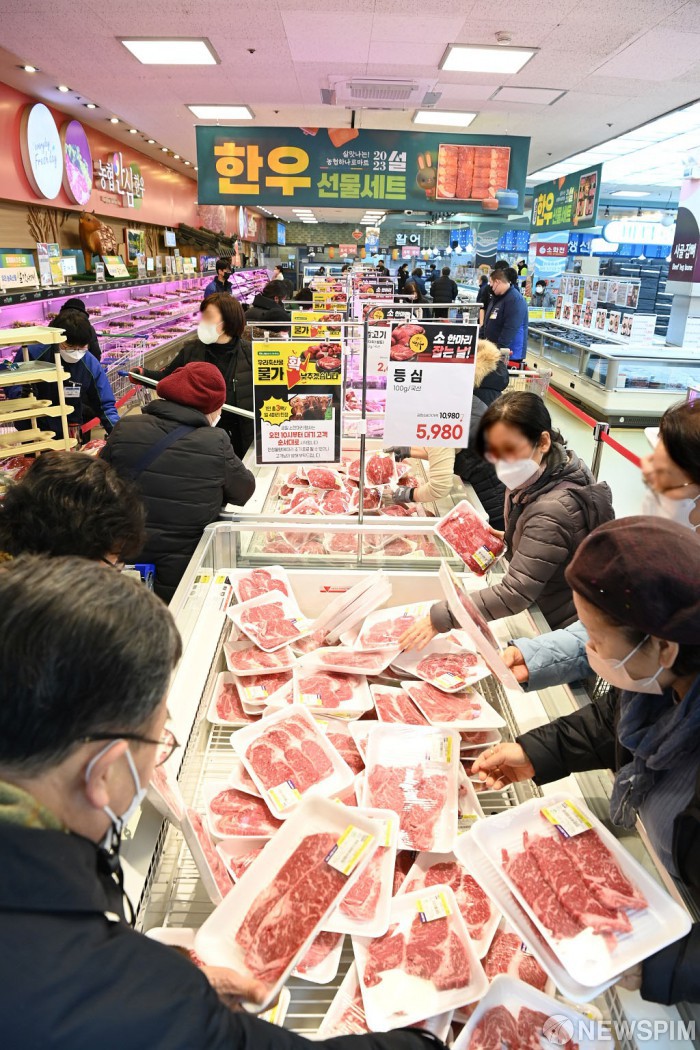 농협 하나로마트, 한우 100마리! 최대 32.7% 할인 판매!
