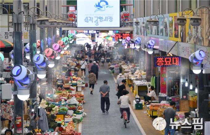 서울시, 전통시장 2곳 디자인 리모델링해 관광명소로