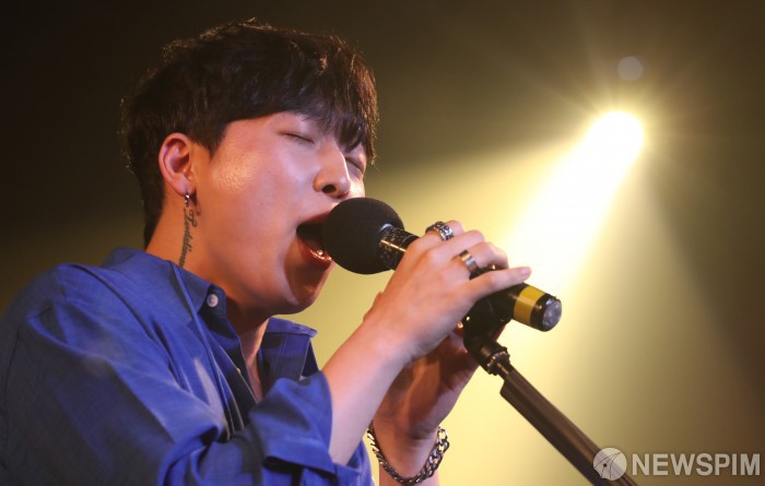 경연 무대 펼치는 참가번호 19번 헤디