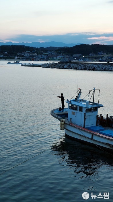 잠 못 이루는 밤, 열대야 는 울진 죽변항 방파제