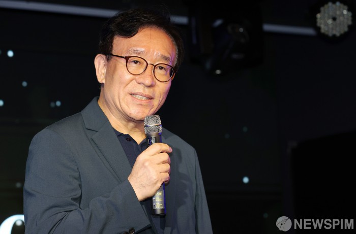 인사말하는 민병복 뉴스핌 회장