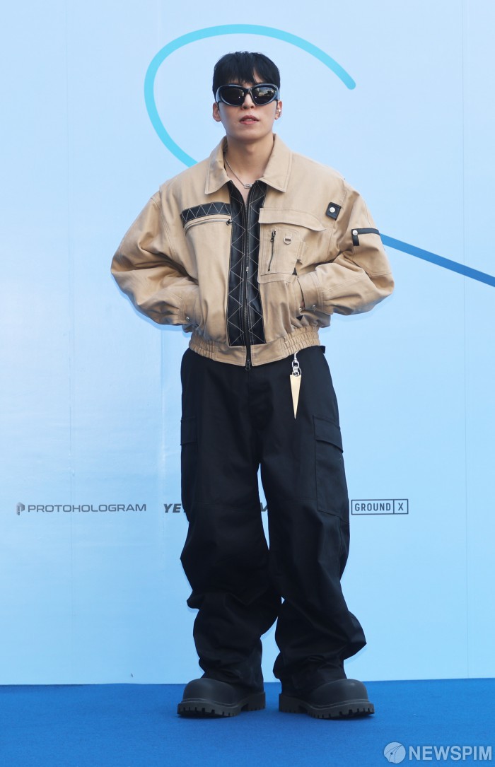 크리에이터 깡스타일리스트 2024 S/S 서울패션위크 얼킨 컬렉션 참석