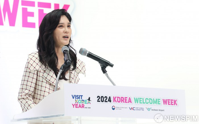 환영사하는 이부진 사장