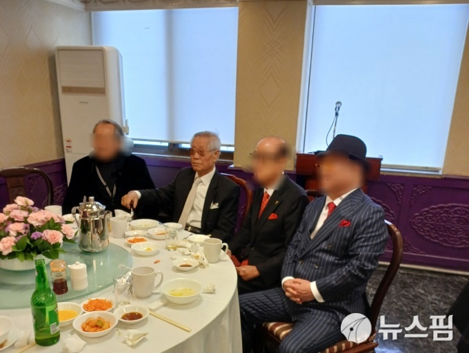 명동 신상사파 원로 신상현 씨, 거구 장정들 사열 속 발인식