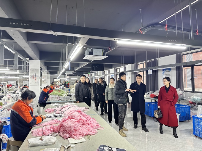 패션 속옷, 장쑤 관윈 테마의류단지 세계자본 몰린다