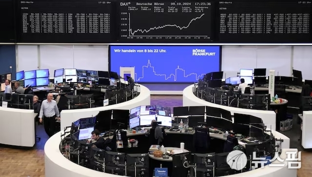 유럽증시, 트럼프 對中 강경파 등용에 3개월 만 최대 하락… 독일 2.13%↓ 프랑스 2.69%↓