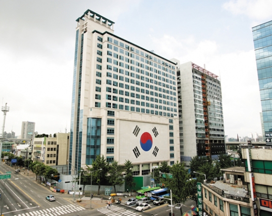 [심층취재]고전하는 제기동 약령시 한약 전문 쇼핑몰들