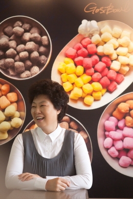 [中企에 부는 女風] 모던한 전통한과 세계인 입맛 사로잡아