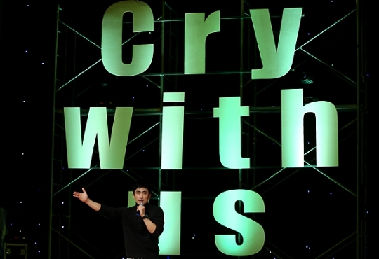 [포토]크라이 위드 어스(Cry with us)