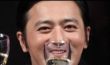 조각미남 배우 잔든건?, 장동건 굴욕사진 화제