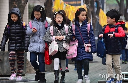 [포토]옹기종기 등굣길