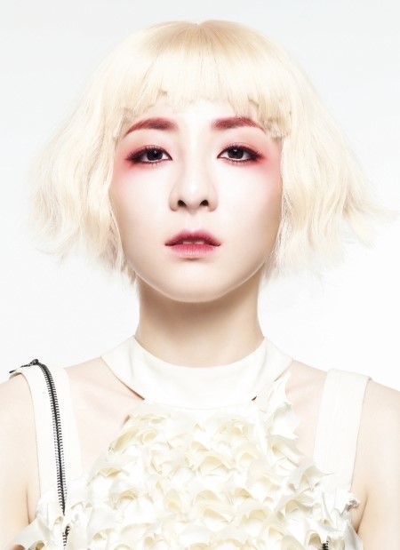 산다라박, 몽환적인 메이크업 선 보여…‘산다라박 맞아?’