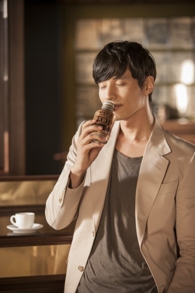 동서식품, 원빈 내세운 맥심 티오피 마스터 라떼 TV 광고