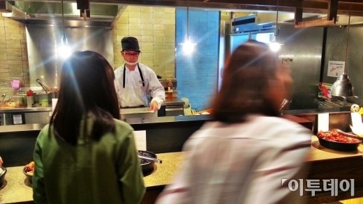 [여기자들이 사랑한 맛집] 제철 농산물이 가득한 한식 뷔페 ‘계절 밥상’