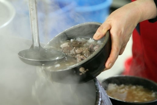 ‘생방송 투데이’ 3900원 한우사골곰탕ㆍ한우육회비빔밥 “진짜?”…한우짝갈비 전문점 어디?