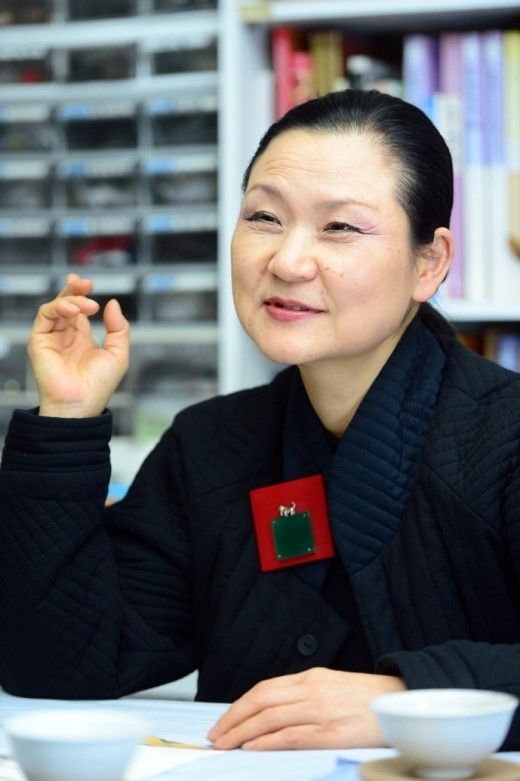 [인터뷰] 질경이 우리옷 이기연 대표,“우리옷은 보자기 같아요…몸의 형태에 맞게 감싸주니까”