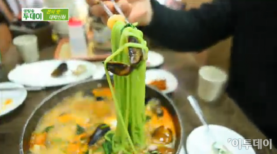 ‘생방송 투데이’ 연매출 7억 해물짬뽕 맛집 대림동 뽕의전설 비밀은 싱싱한 해산물