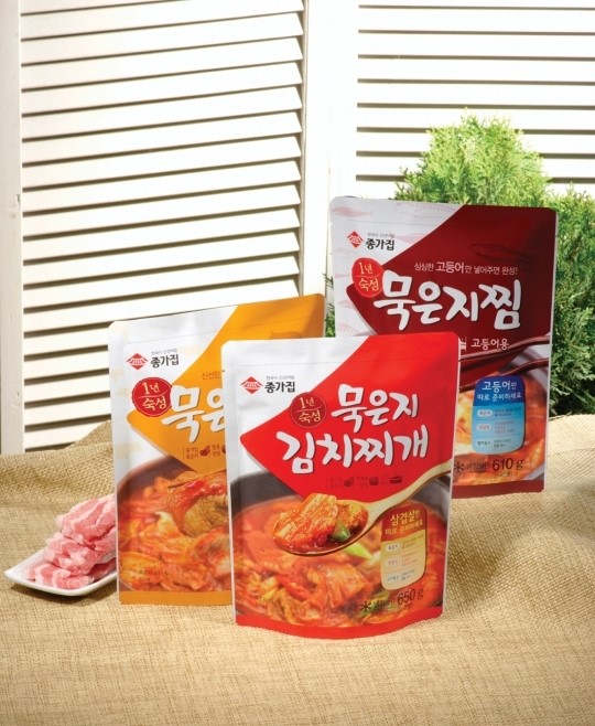 [이선애의 리뷰하우스] 종가집 묵은지로 김치찌개·삼겹살묵은지찜 냠냠