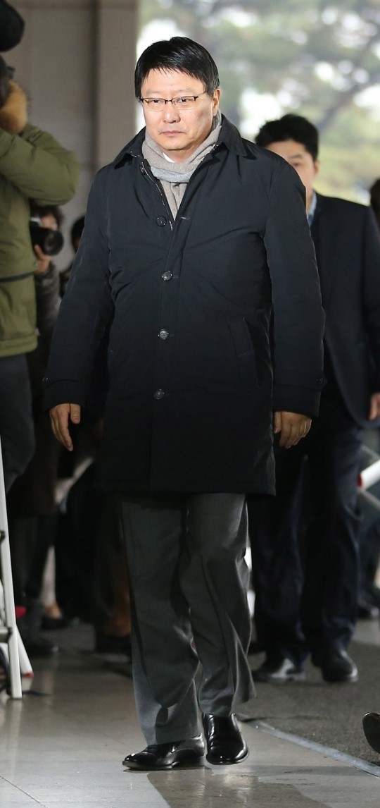 [포토] 검찰 출석하는 박지만 EG회장 사실대로 말하겠다