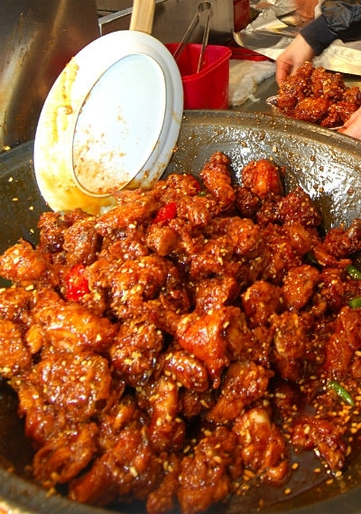 ‘생방송 오늘저녁’ 전북 전주 피순대 vs 인천 신포국제시장 닭강정…인기ㆍ맛 비결 전격 공개