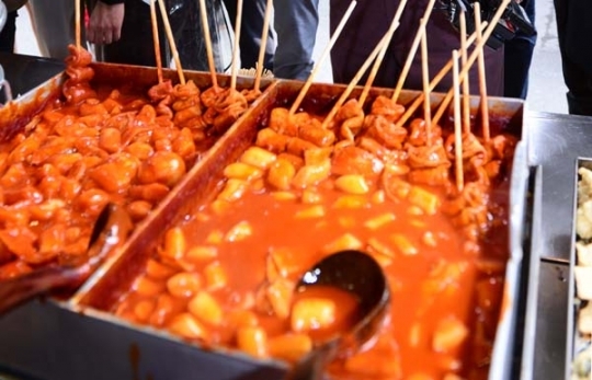‘2TV 저녁 생생정보’ 상국이네, 떡볶이로 부자 탄생 알렸다...김밥ㆍ튀김ㆍ어묵까지 해운대 점령한 분식의 천국