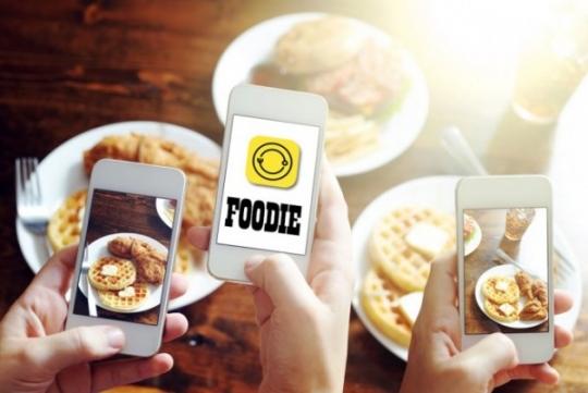 먹스타그램은 라인 푸디(Foodie)앱으로