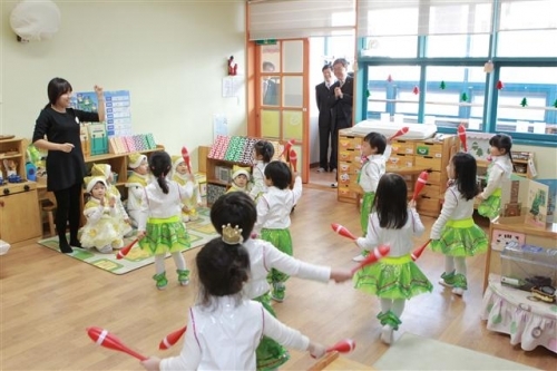 [저출산·고령화시대 CSR] 근로복지공단 “워킹맘 부담 덜자” 전국 24곳 어린이집 운영